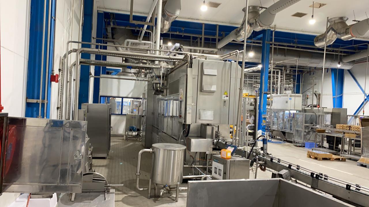 GABLE TOP COLD FILLING AND CAPPING MACHINE FOR SALE