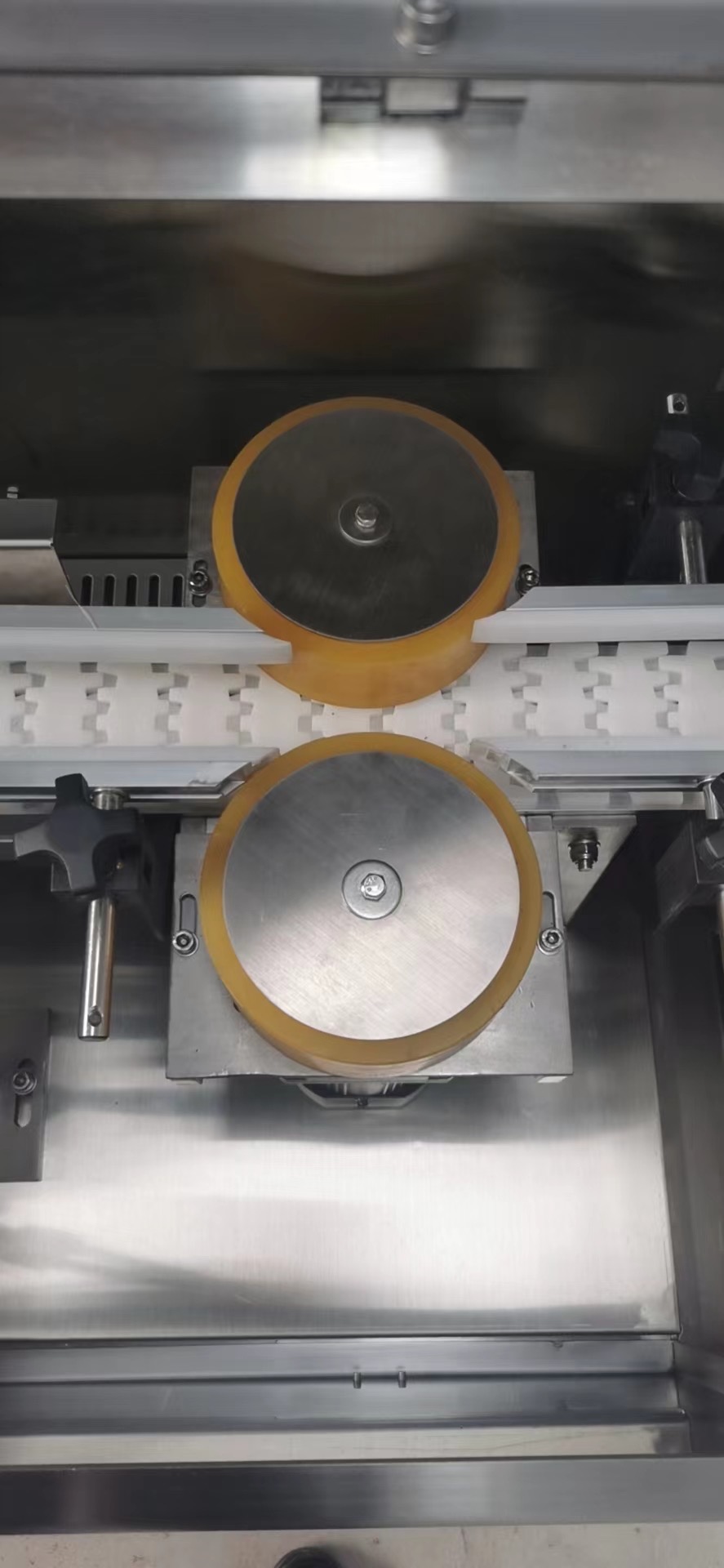 BRAND NEW STRAW APPLICATOR FOR SALE