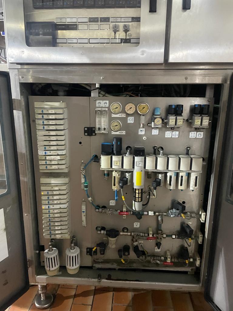 REFURBISHED TETRA PAK TBA 19 200ML SLIM 40V FILLING LINE FOR SALE YEAR 2012