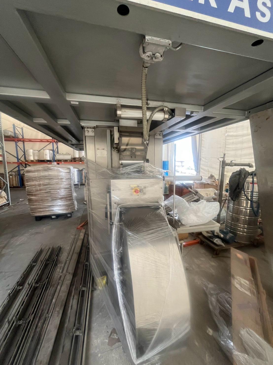 USED TETRA PAK TBA 19 250ML BASE 20v FILLING LINE FOR SALE YEAR 2005