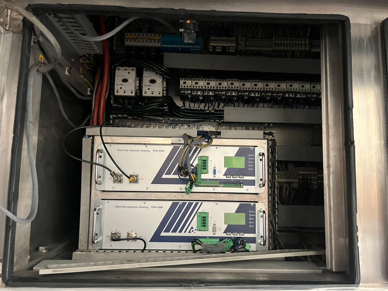 USED TETRA PAK TBA 19 250ML BASE 20v FILLING LINE FOR SALE YEAR 2005