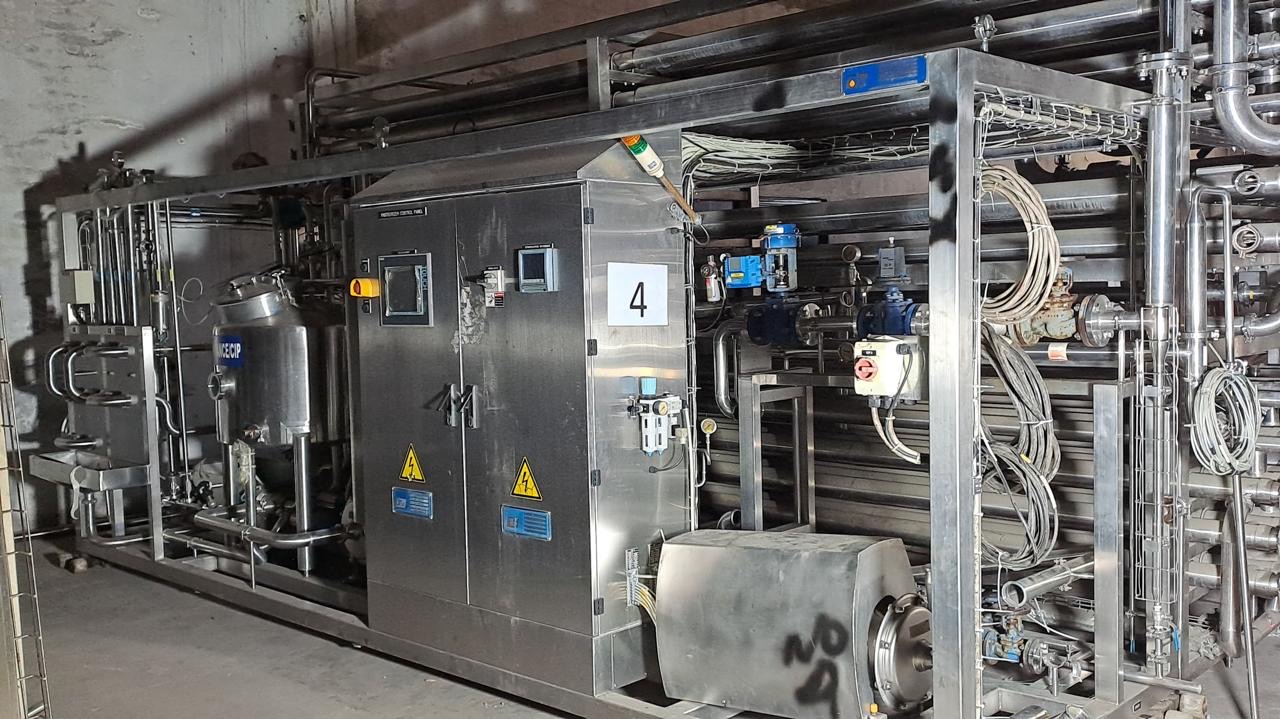 TBA 19 200ML SLIM 30v FILLING LINE AND TBA 8 1000ML SQUARE FILLING LINE AND GEA UHT PLANT 65000 LPH FOR SALE