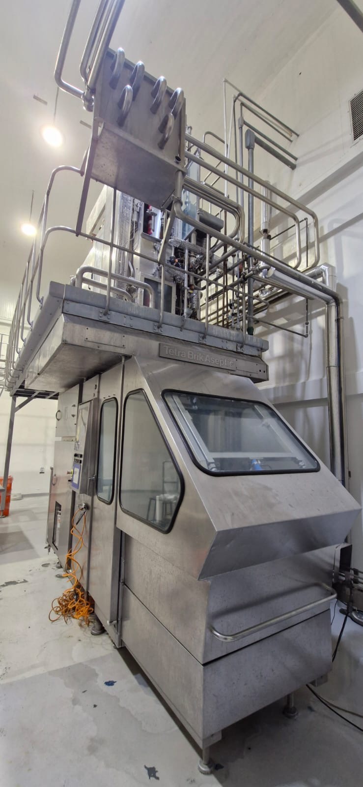 USED TETRA PAK TBA 8 1000ML SLIM FILLING LINE FOR SALE YEAR 2001 and 2014