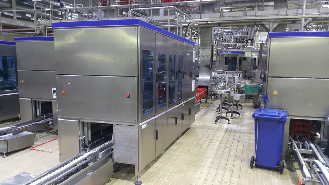 Tetra Top filler S1 S2 180 ml 4500 bottles per hr