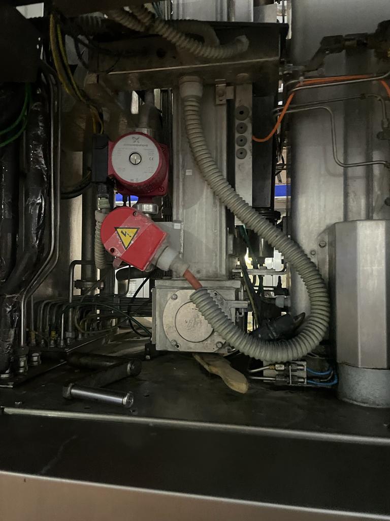 REFURBISHED TETRA PAK TBA 19 200ML SLIM 40V FILLING LINE FOR SALE YEAR 2012