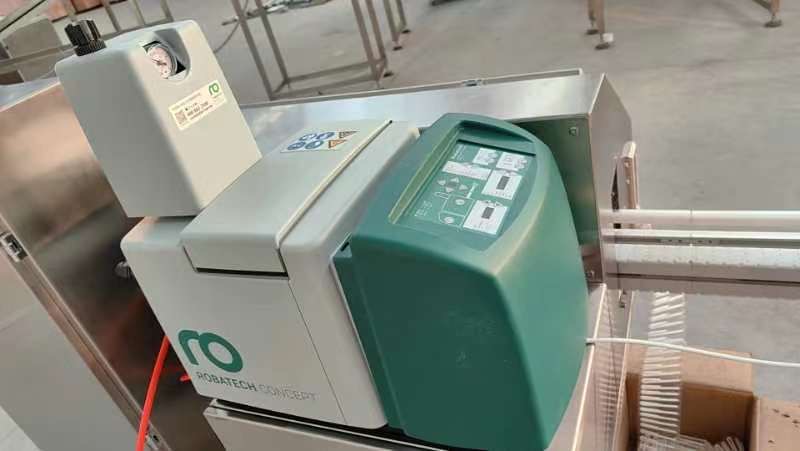 BRAND NEW STRAW APPLICATOR FOR SALE