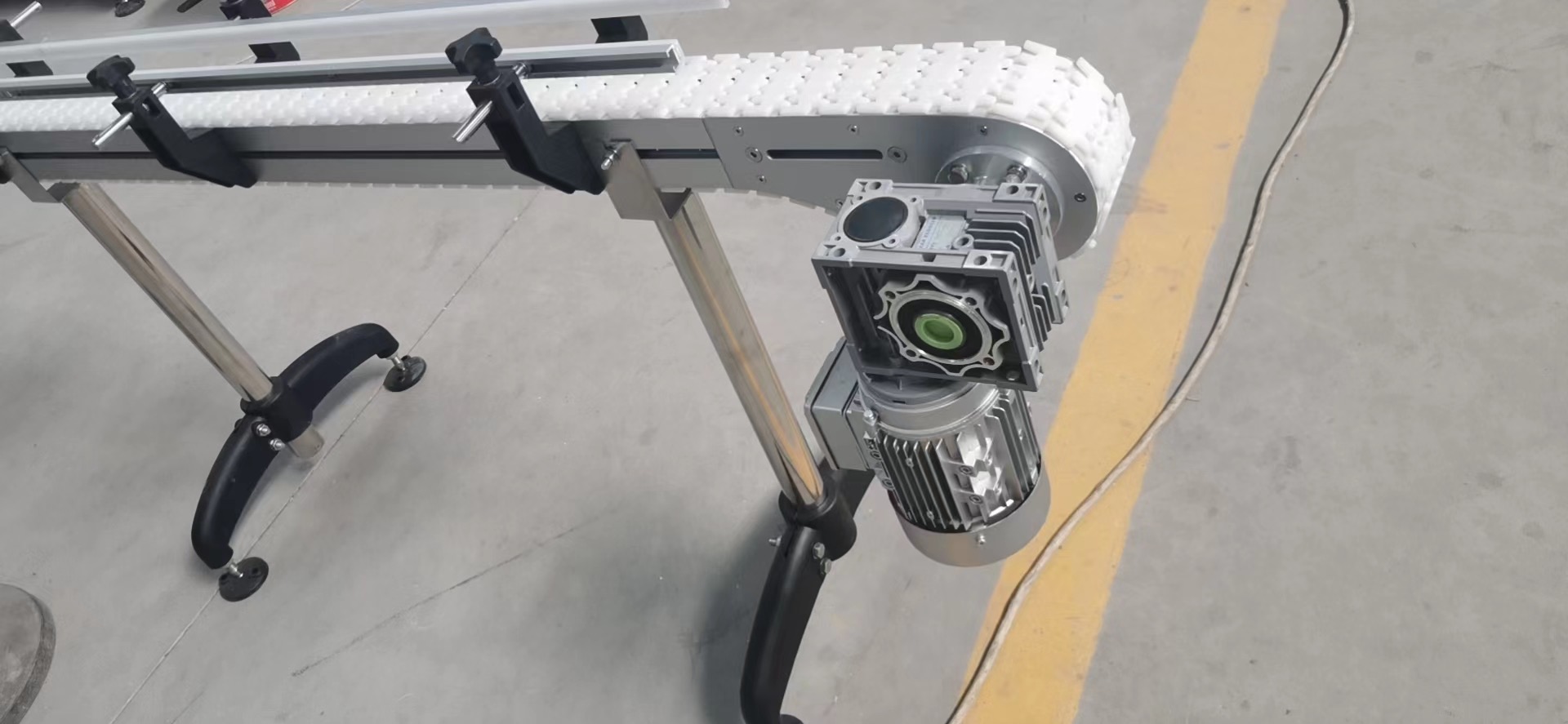 BRAND NEW STRAW APPLICATOR FOR SALE